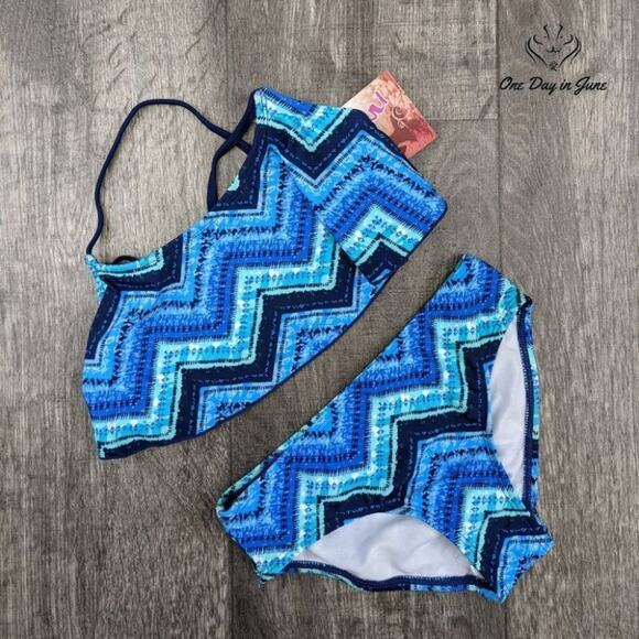 Kanu Surf Alania Flounce Bikini Swimsuit Size 8/12 - Picture 3 of 4